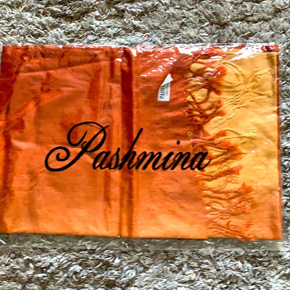 Brand new pashmina scarf. Great doe gifts. Ombré color